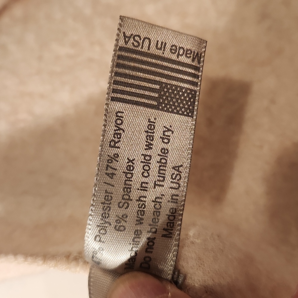NWOT- Go Couture Soft Hooded Top - Picture 3 of 4
